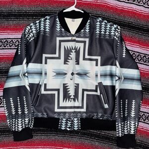 Chic Black and White Southwestern Lightweight Jacket